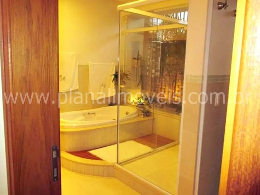 Sobrado, 3 quartos, 700 m² - Foto 1