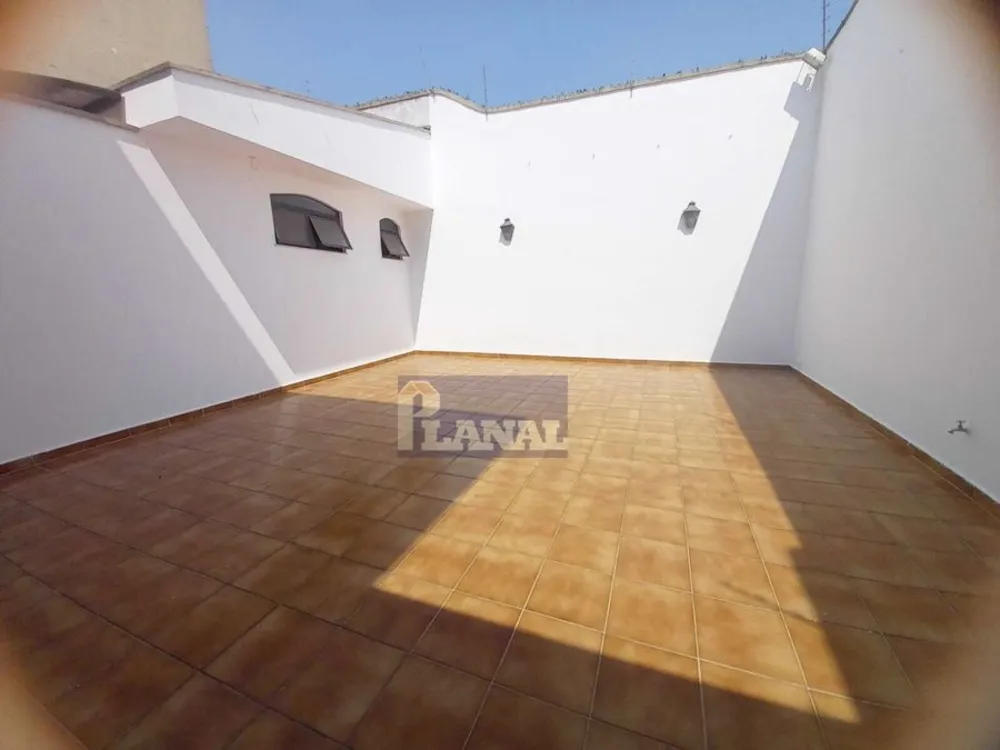 Sobrado, 4 quartos, 256 m² - Foto 1