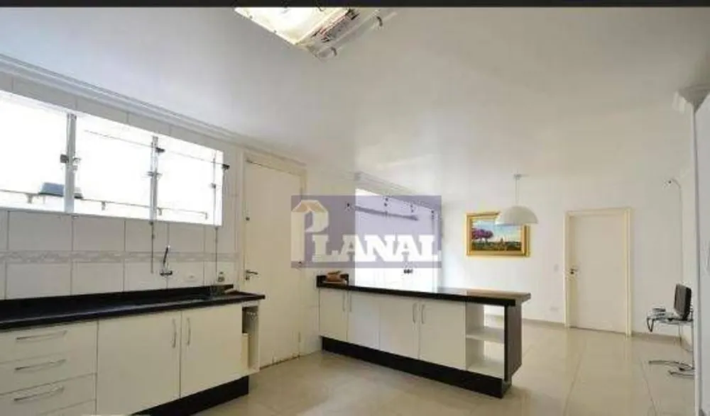 Sobrado, 3 quartos, 610 m² - Foto 1