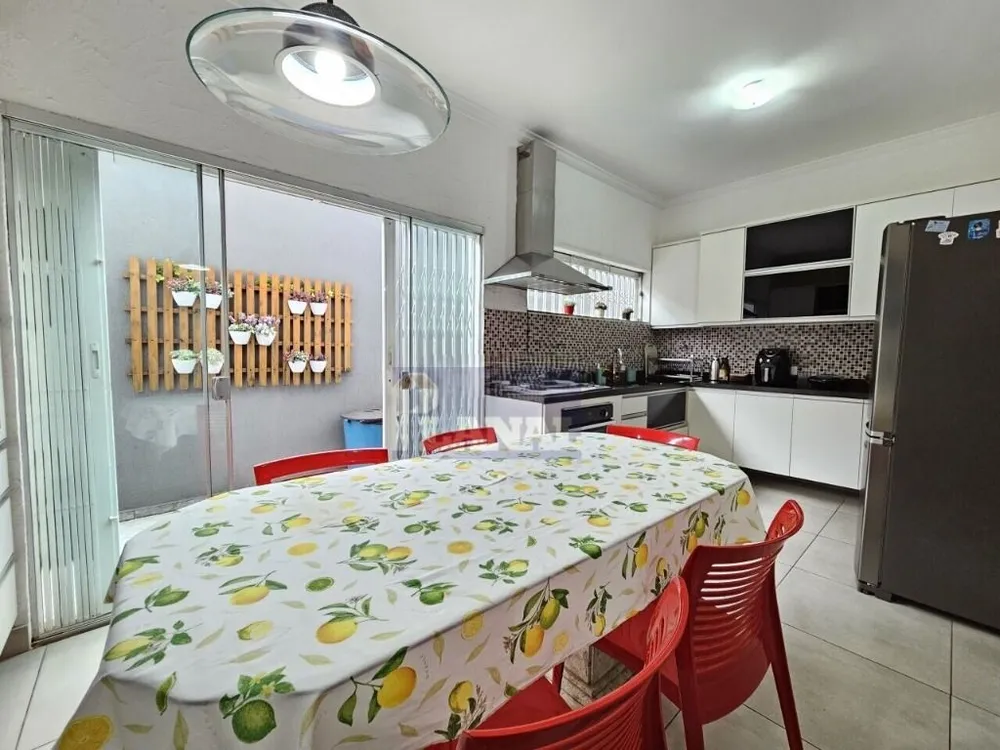 Sobrado, 4 quartos, 227 m² - Foto 12