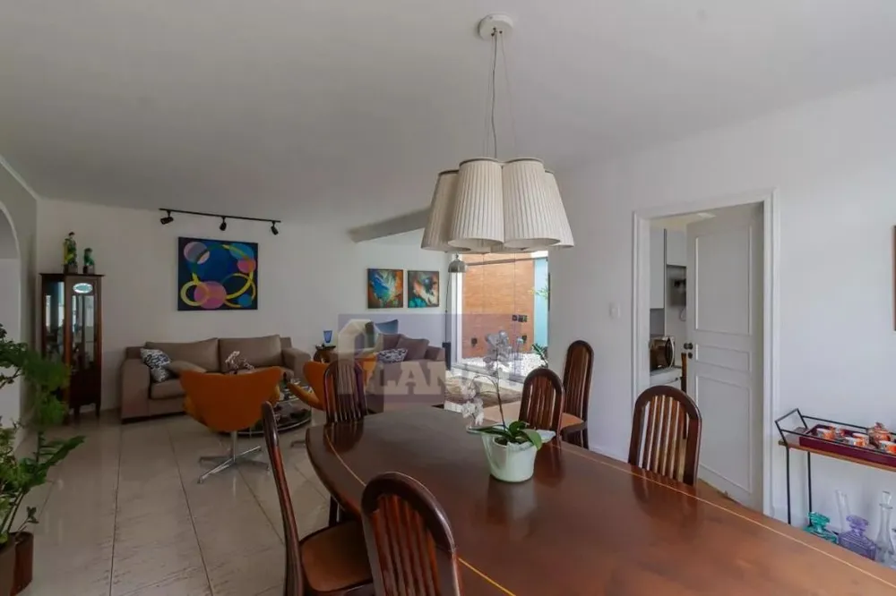 Sobrado, 5 quartos, 330 m² - Foto 1