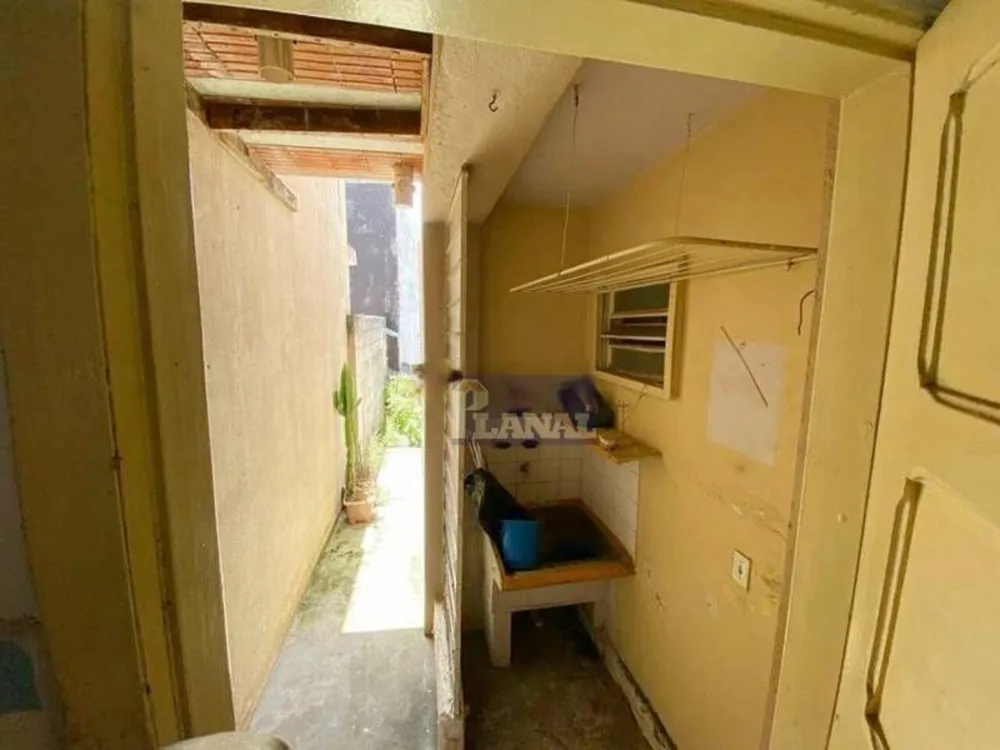 Casa, 2 quartos, 188 m² - Foto 1