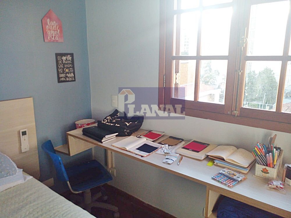 Sobrado à venda com 5 quartos, 220m² - Foto 3