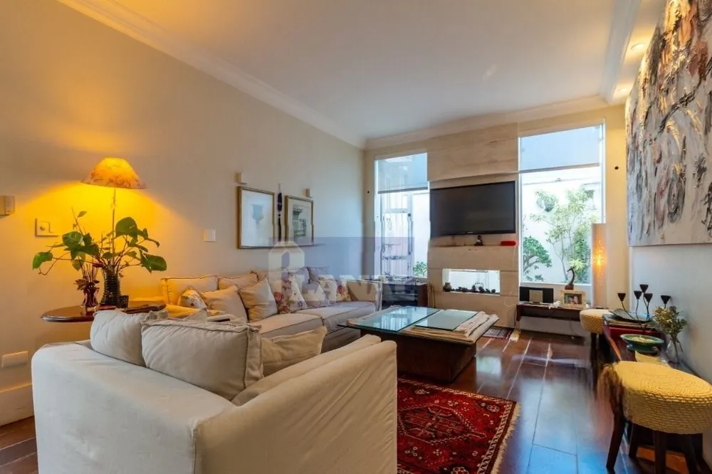 Sobrado, 3 quartos, 228 m² - Foto 1
