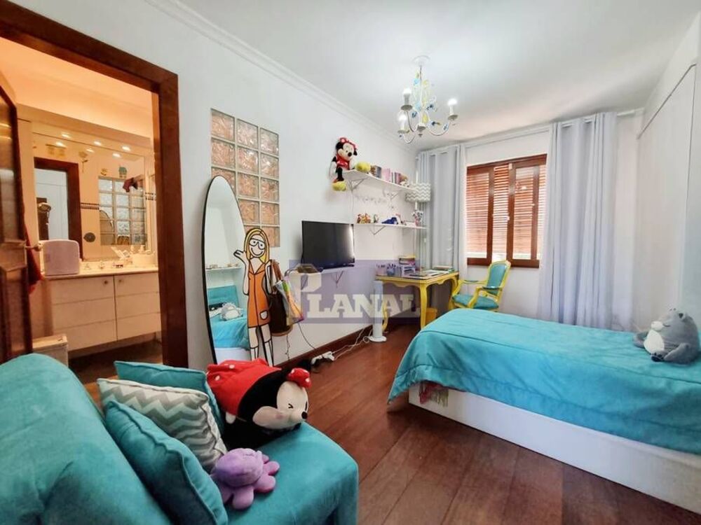 Sobrado, 8 quartos, 1000 m² - Foto 2