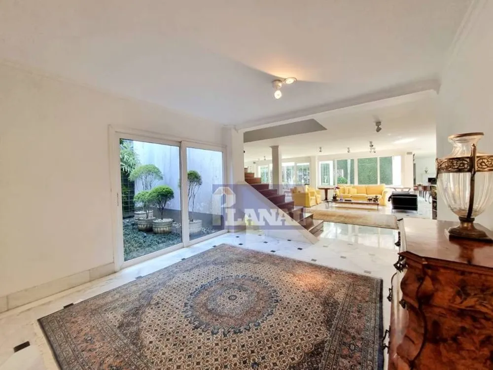 Sobrado, 8 quartos, 1000 m² - Foto 4