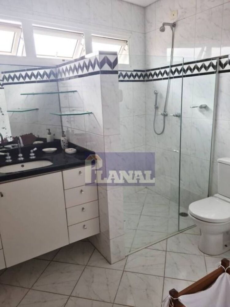 Sobrado, 8 quartos, 1000 m² - Foto 3