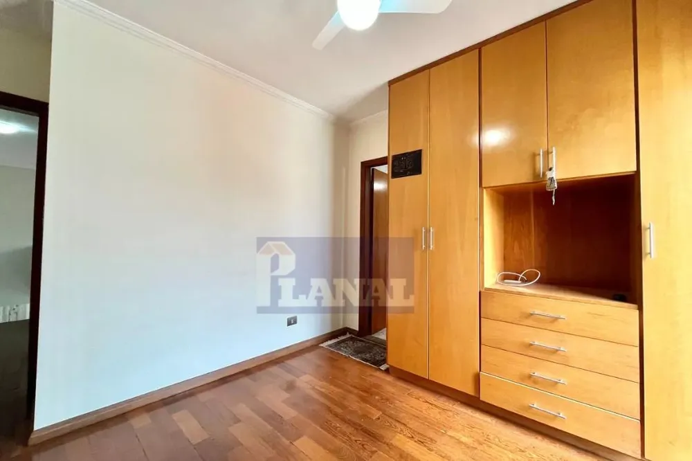 Sobrado, 3 quartos, 244 m² - Foto 3