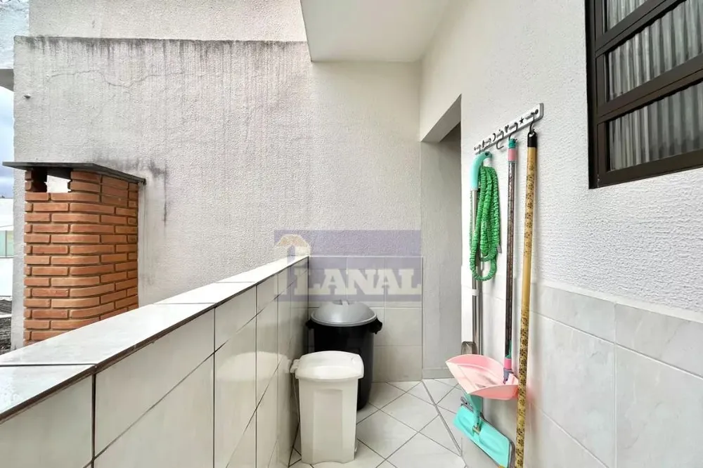Sobrado, 3 quartos, 244 m² - Foto 9