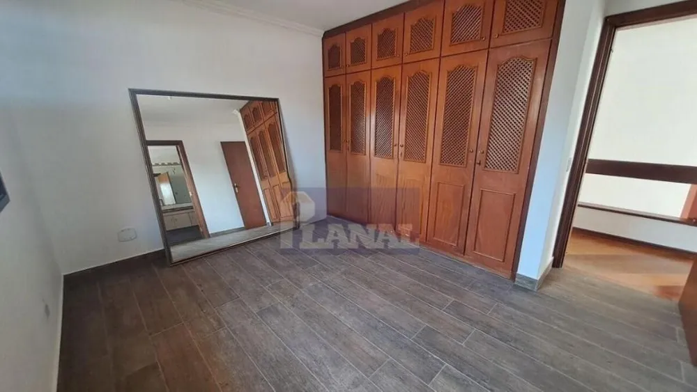 Sobrado, 3 quartos, 388 m² - Foto 2