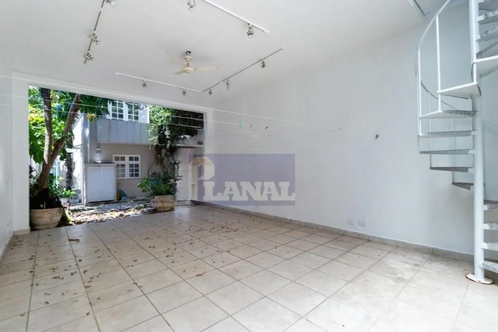 Sobrado, 3 quartos, 218 m² - Foto 2