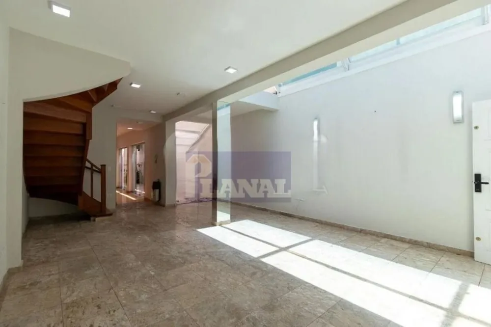 Sobrado, 3 quartos, 218 m² - Foto 6