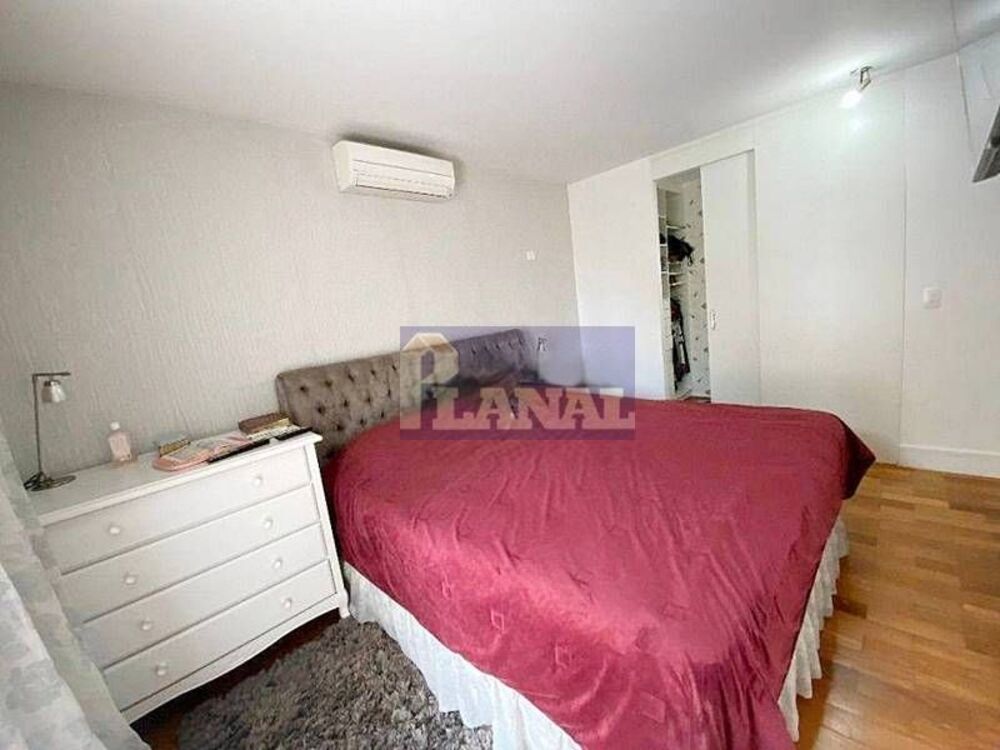 Sobrado, 4 quartos, 285 m² - Foto 1