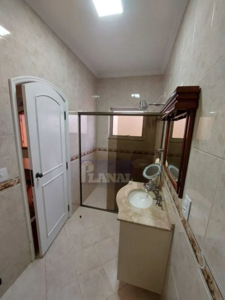Sobrado, 4 quartos, 327 m² - Foto 2
