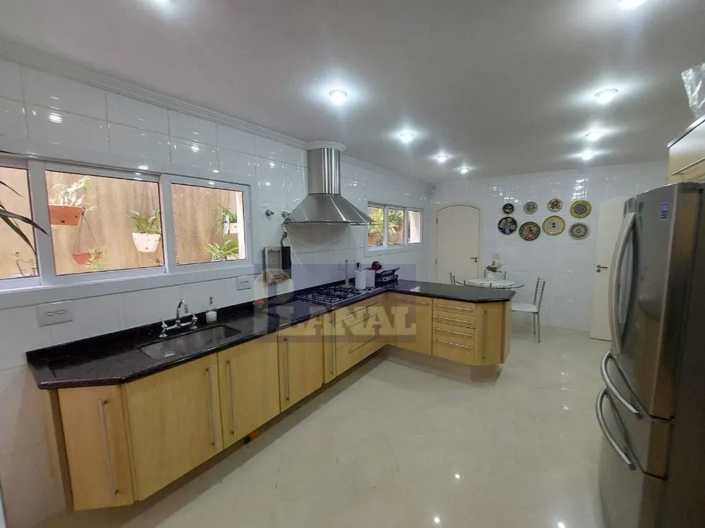 Sobrado, 4 quartos, 327 m² - Foto 12