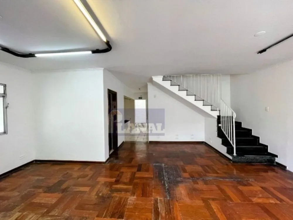 Sobrado, 3 quartos, 287 m² - Foto 1
