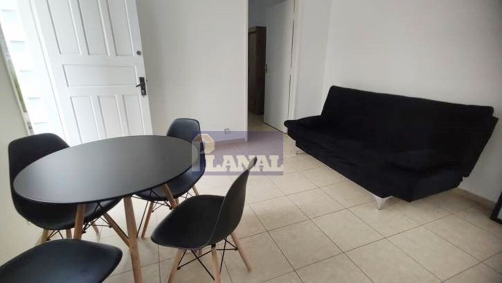 Casa para alugar com 1 quarto, 48m² - Foto 2