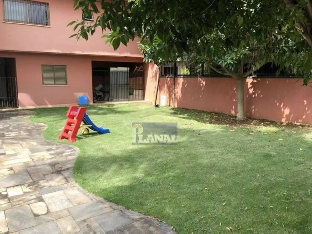 Sobrado, 7 quartos, 688 m² - Foto 5