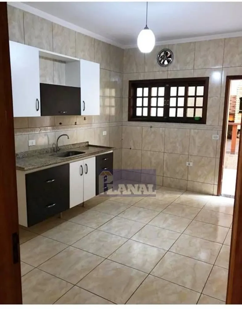 Casa, 3 quartos, 132 m² - Foto 9
