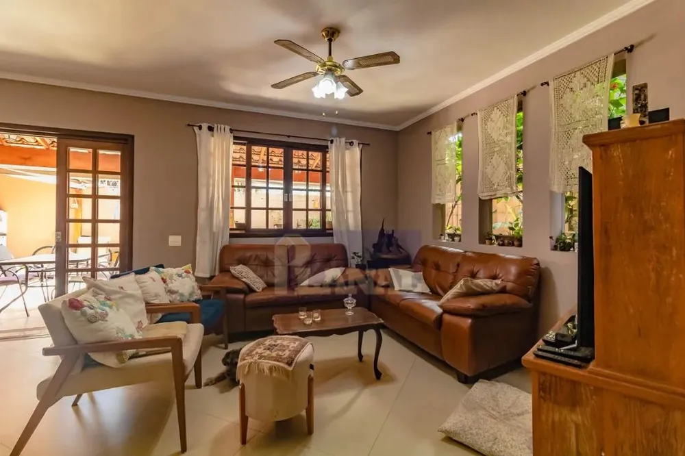 Sobrado, 3 quartos, 225 m² - Foto 2