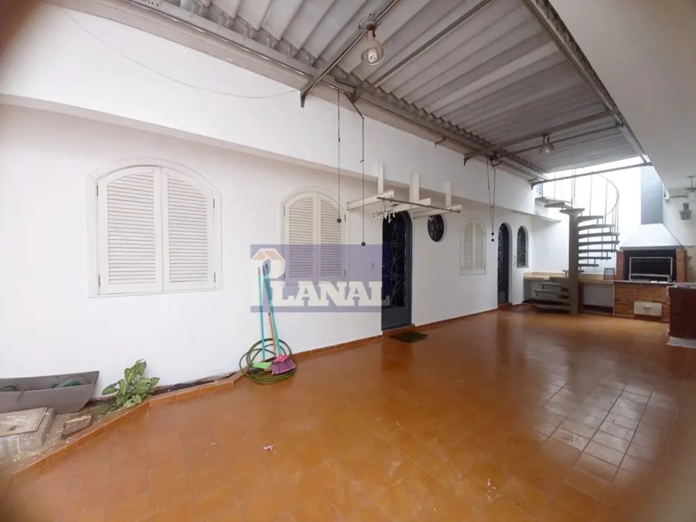Casa, 3 quartos, 194 m² - Foto 4
