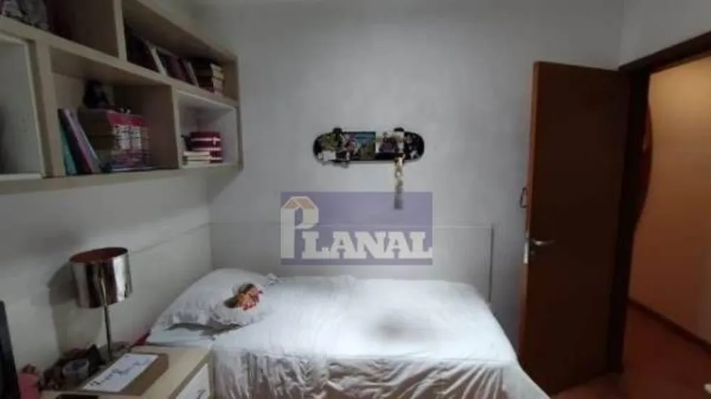 Sobrado, 4 quartos, 305 m² - Foto 1