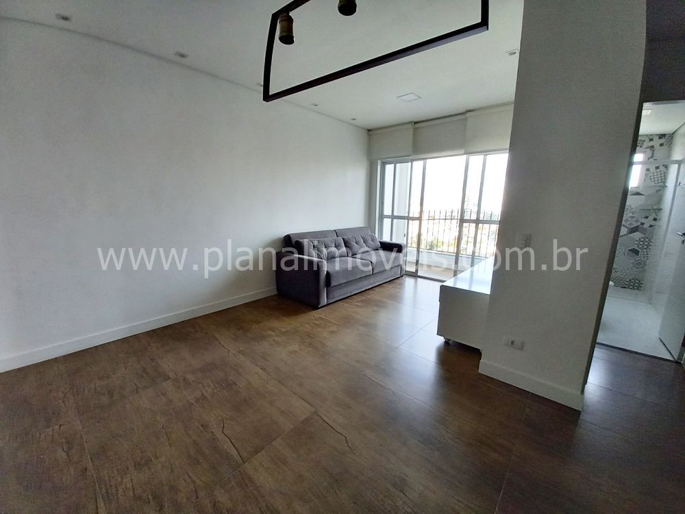 Apartamento à venda com 2 quartos, 70m² - Foto 3