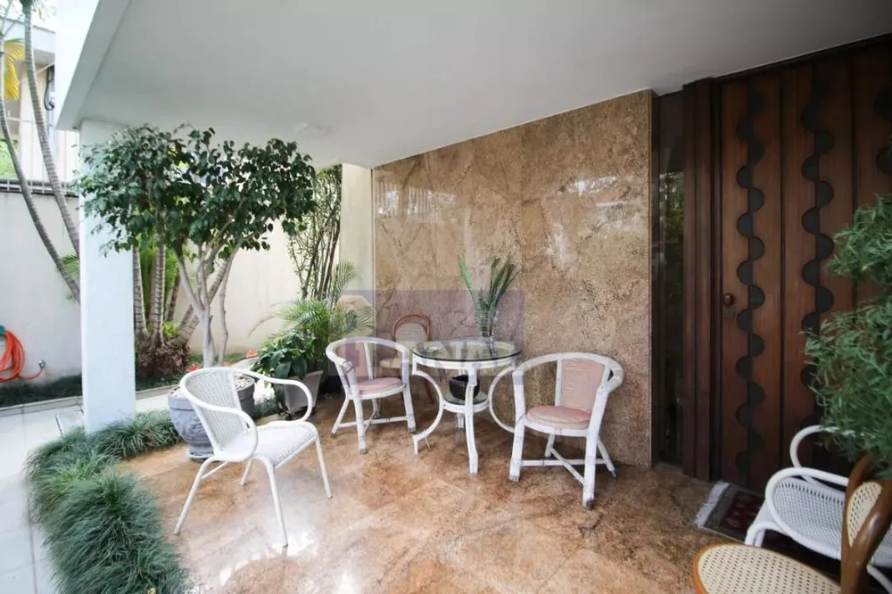 Sobrado, 5 quartos, 415 m² - Foto 1