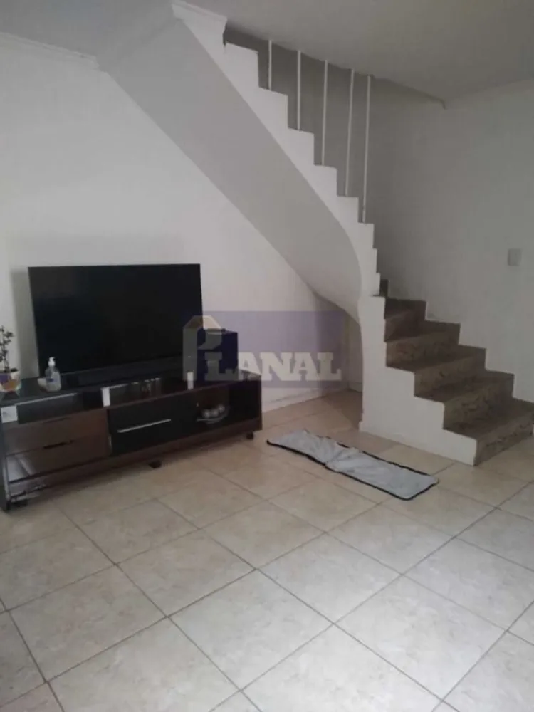 Sobrado, 3 quartos, 192 m² - Foto 1