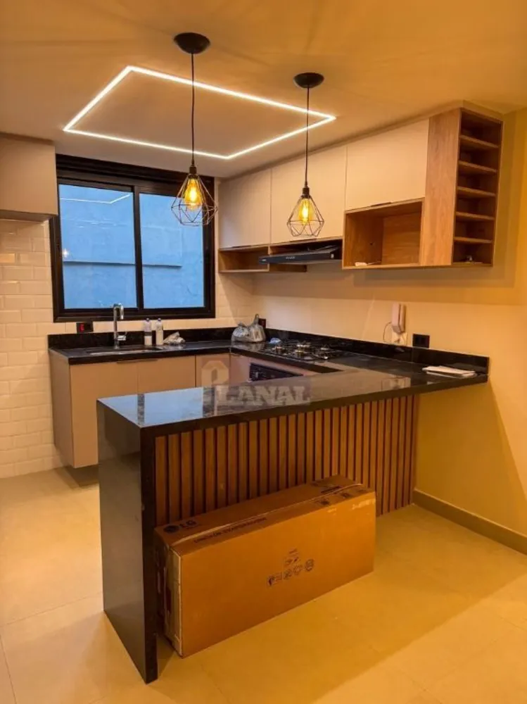 Sobrado, 3 quartos, 193 m² - Foto 1