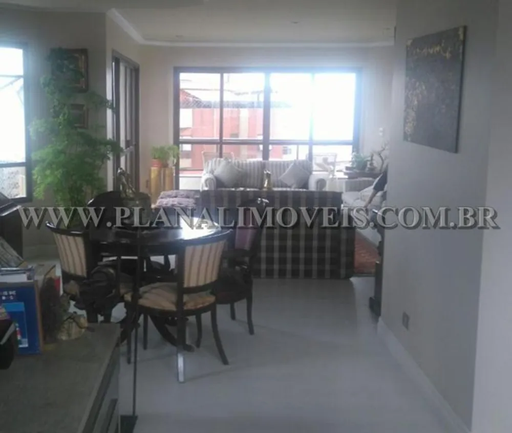 Apartamento, 3 quartos, 230 m² - Foto 2
