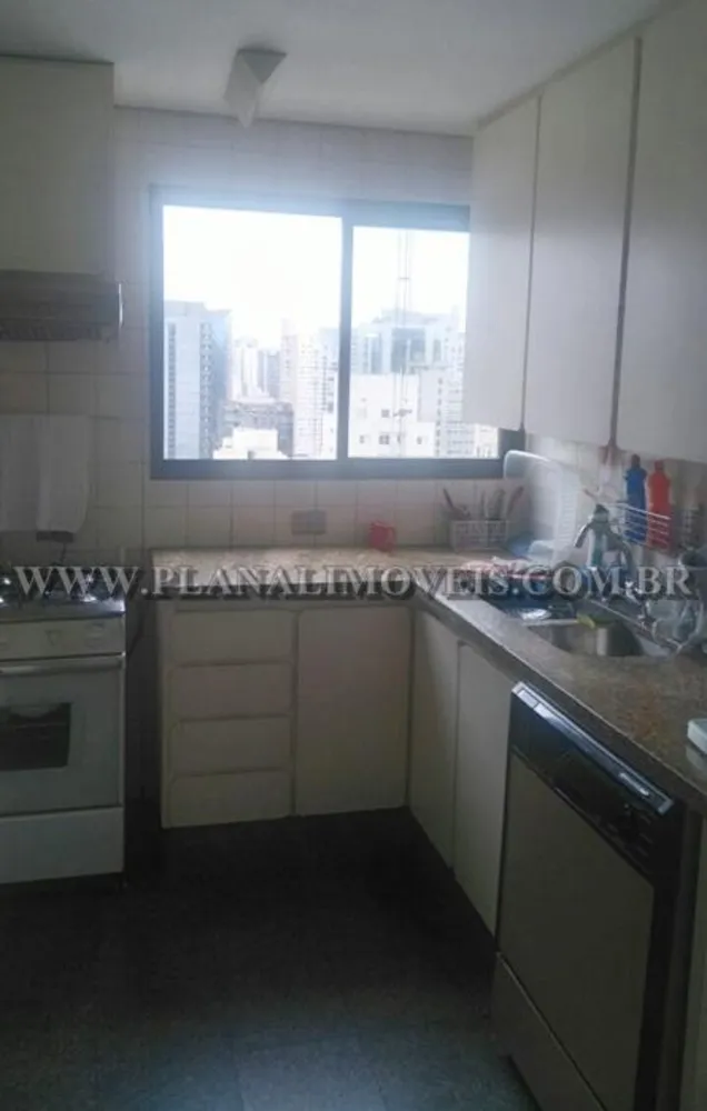 Apartamento, 3 quartos, 230 m² - Foto 2