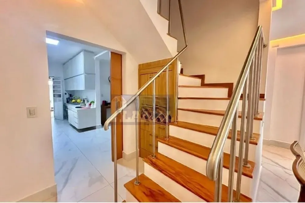 Sobrado, 3 quartos, 200 m² - Foto 4