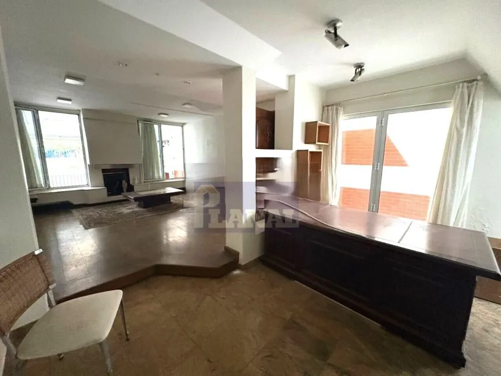 Sobrado, 3 quartos, 324 m² - Foto 1