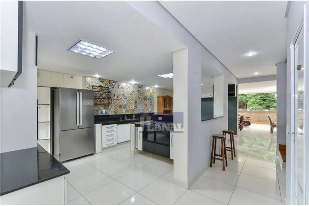 Sobrado, 4 quartos, 311 m² - Foto 8