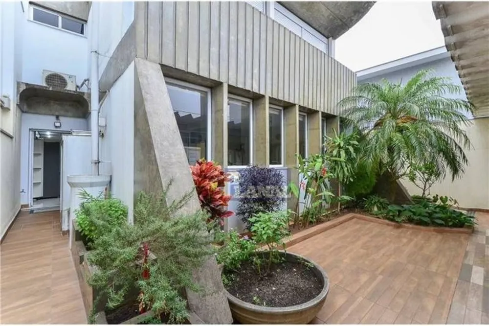Sobrado, 4 quartos, 311 m² - Foto 1
