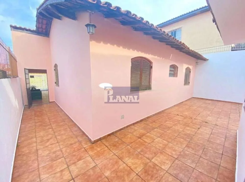 Casa à venda com 3 quartos, 124m² - Foto 12