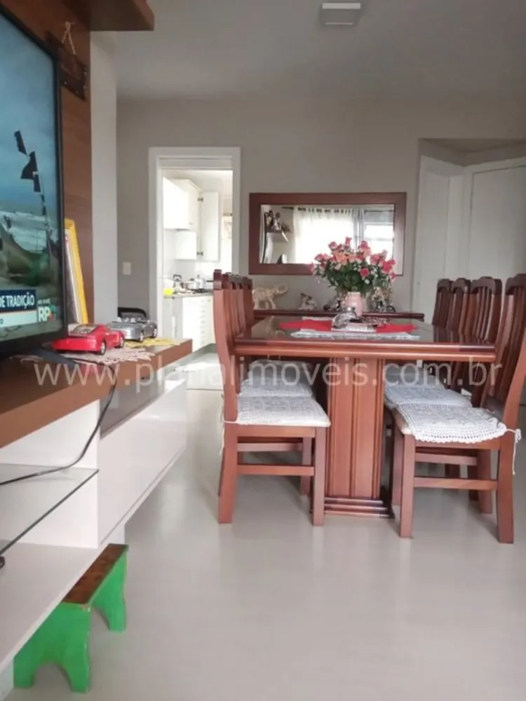 Apartamento, 3 quartos, 216 m² - Foto 1