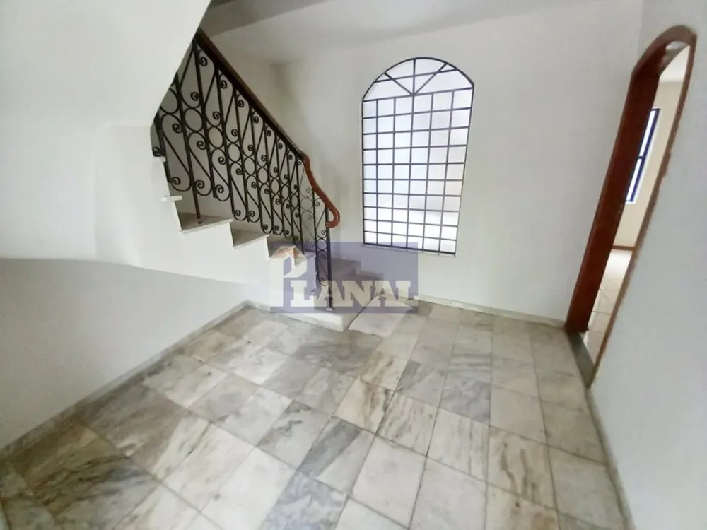 Sobrado, 4 quartos, 237 m² - Foto 2
