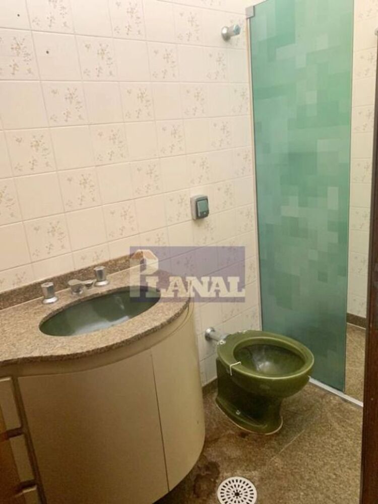Casa à venda com 2 quartos, 105m² - Foto 2