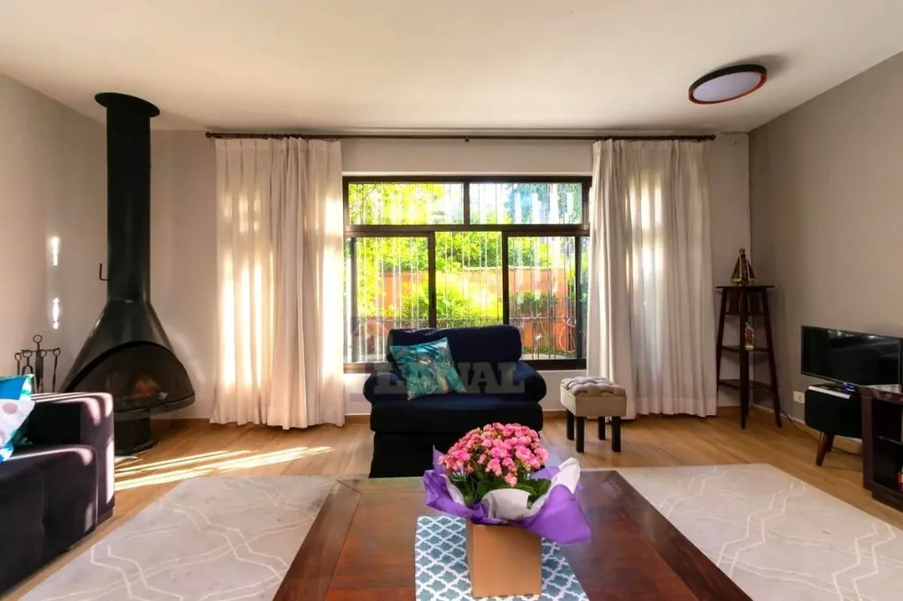 Sobrado, 3 quartos, 221 m² - Foto 2