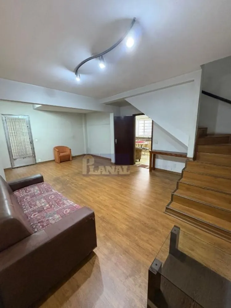 Sobrado, 3 quartos, 243 m² - Foto 2