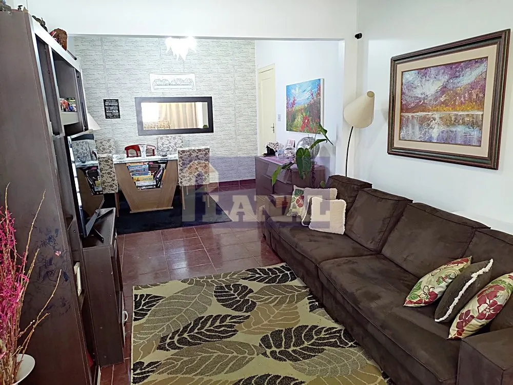 Sobrado, 6 quartos, 241 m² - Foto 1