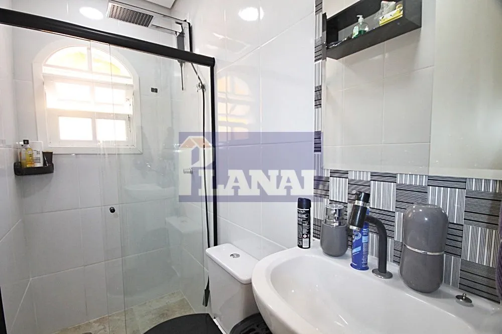 Sobrado, 6 quartos, 241 m² - Foto 3