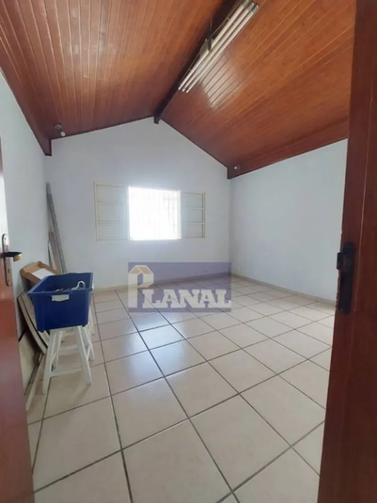 Casa, 3 quartos, 190 m² - Foto 1