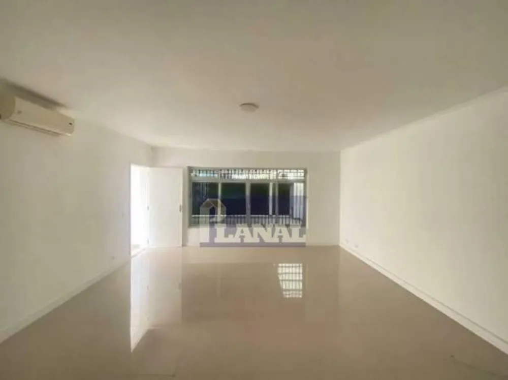Sobrado, 3 quartos, 224 m² - Foto 2