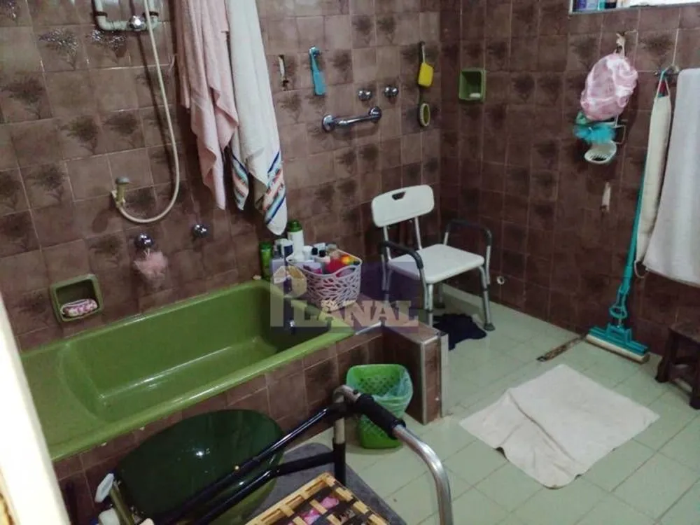 Sobrado, 3 quartos, 214 m² - Foto 1