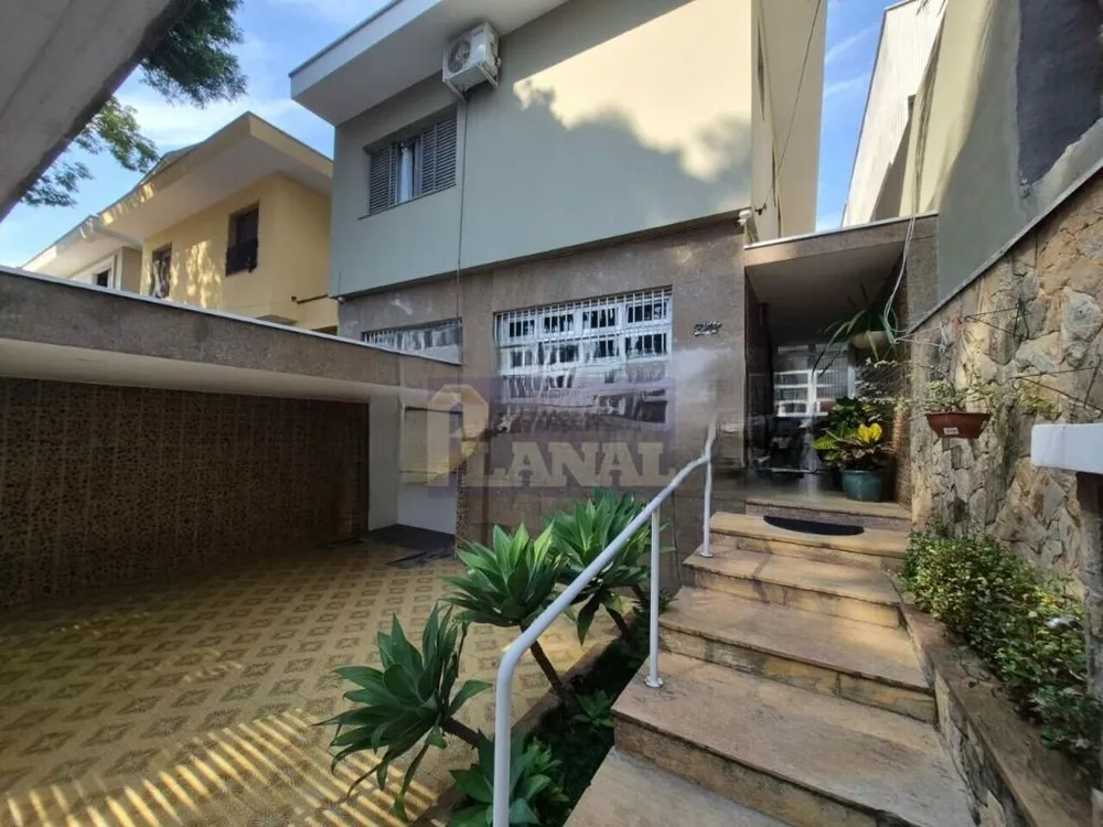 Sobrado, 3 quartos, 206 m² - Foto 1