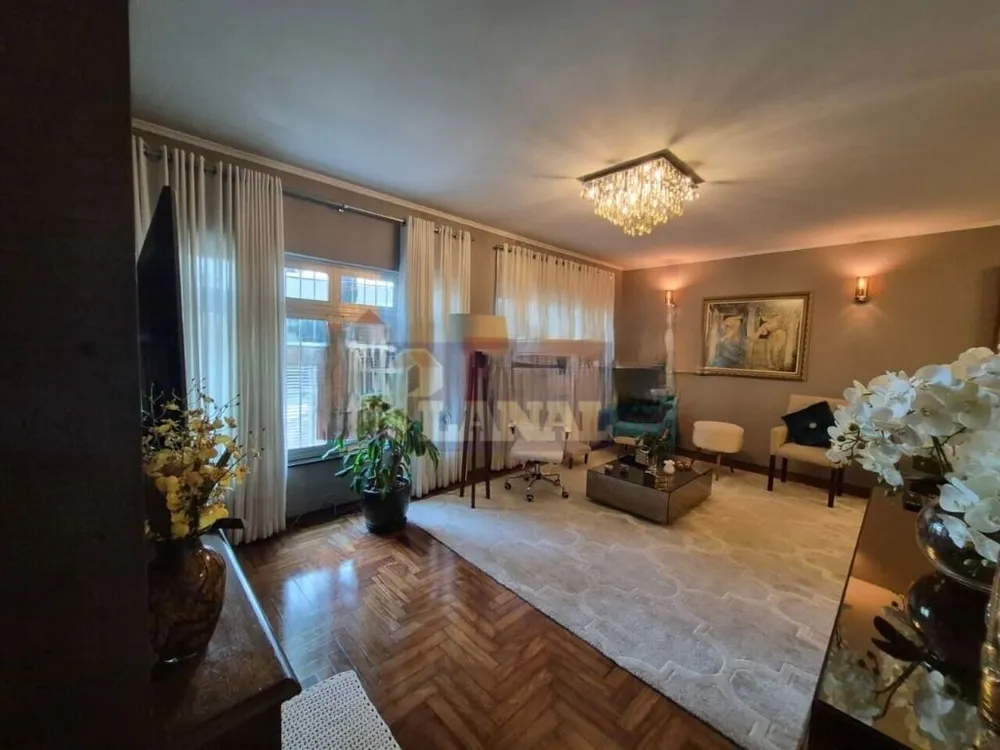 Sobrado, 3 quartos, 206 m² - Foto 1