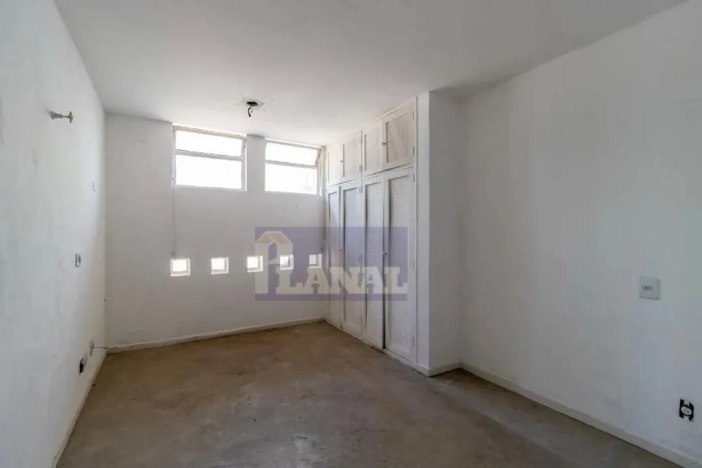 Casa, 4 quartos, 240 m² - Foto 4
